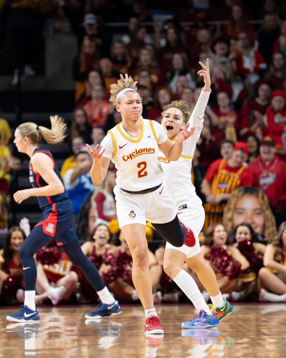 Arianna Jackson of Iowa State got a steal and found Jada Williams for an open 3-point basket. Photo: Iowa State Athletic Communications 
