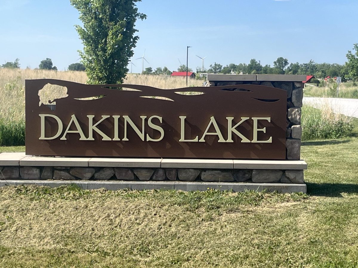 The sign welcoming visitors to Dakins Lake. (Photo: Jim Colbert)